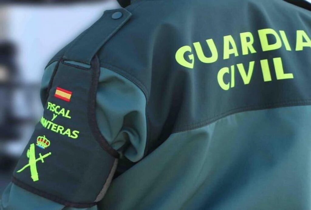 Drame sur la A-7 : un homme de 42 ans meurt dans une collision entre camions