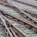 Glissements de terrain bloquent les voies ferroviaires et perturbent les services à la gare de Leeds