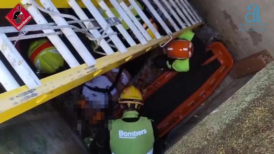 Homme blessé après une chute dans une tombe à Torrevieja