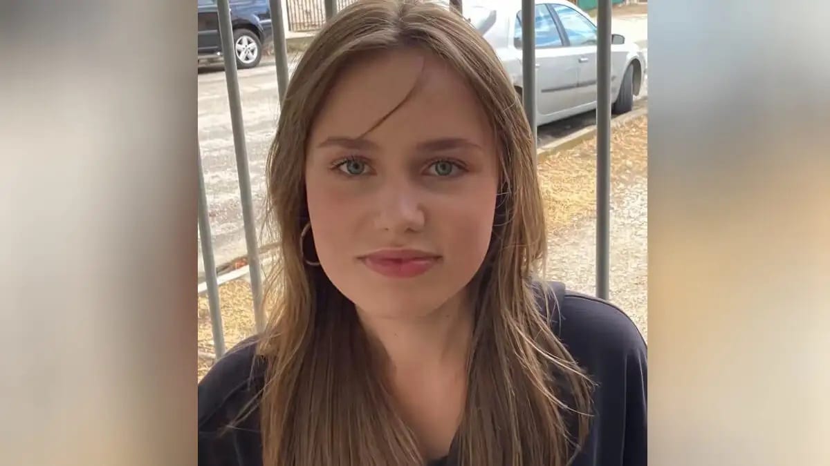 Images de sécurité : Laura, la adolescente allemande disparue, achète un vol depuis la Grèce