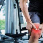 Le gymnase : allié ou ennemi de vos articulations ? Un médecin révèle que nos articulations sont faites pour bouger, pas pour encaisser des charges répétées.