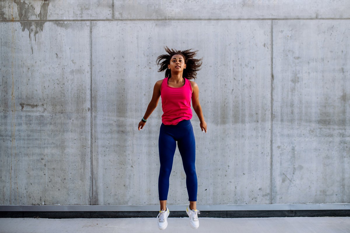 Les faux bénéfices des 50 sauts matinaux : pourquoi les défis fitness quotidiens déçoivent