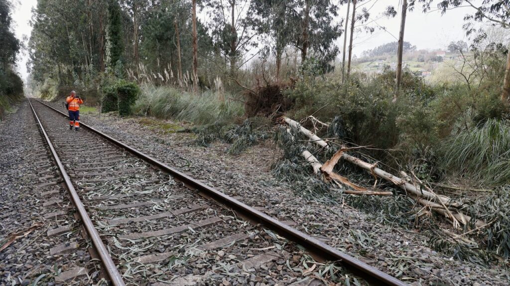 Renfe relance la liaison Ferrol - A Coruña après neuf jours d'interruption