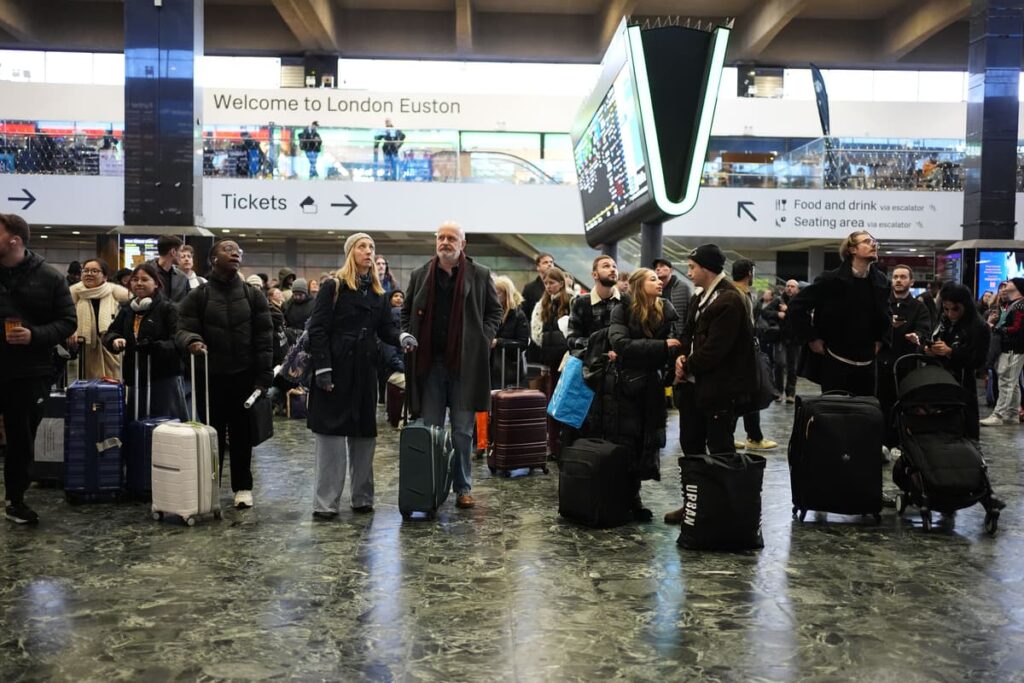 Trains Euston annulés : Panne d'alimentation électrique en cours – Suivez les dernières infos