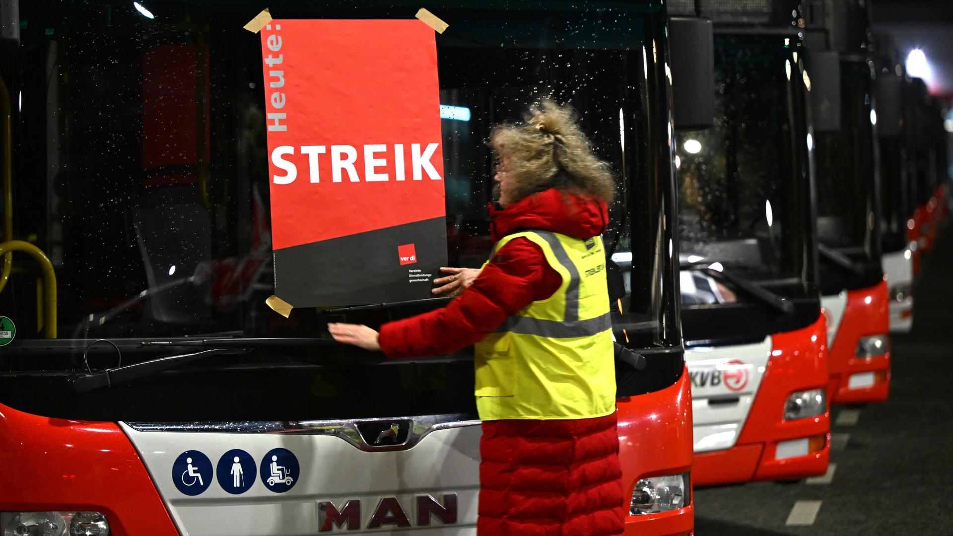 Transports à l'arrêt : Que signifie la grève pour les écoles et nos déplacements ?