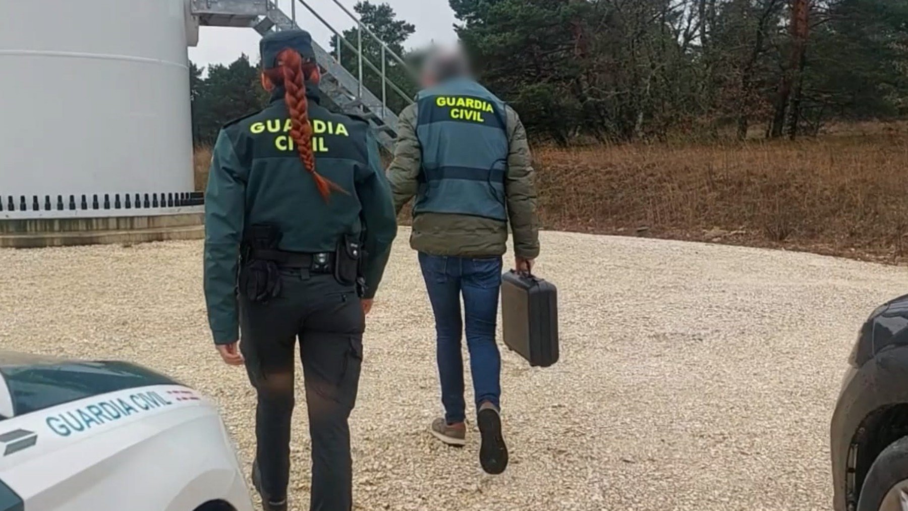 Un ami électrocuté dans une éolienne