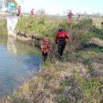 Maman et enfant retrouvés morts dans le lac, enquête sur un possible meurtre à Castelguglielmo