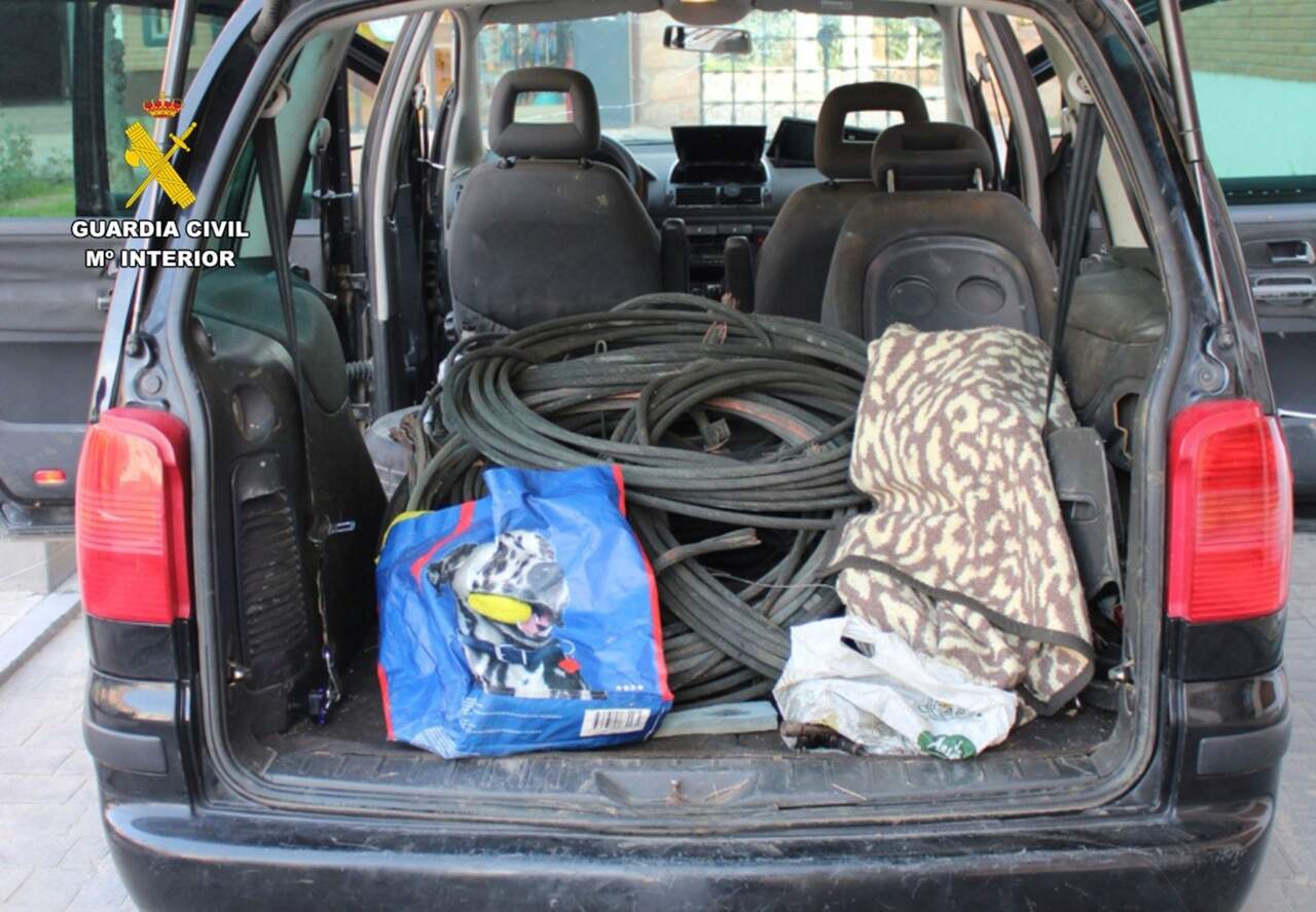 33 500 euros de câbles de cuivre volés sur la ligne Madrid-Barcelone : trois arrestations à Zaragoza