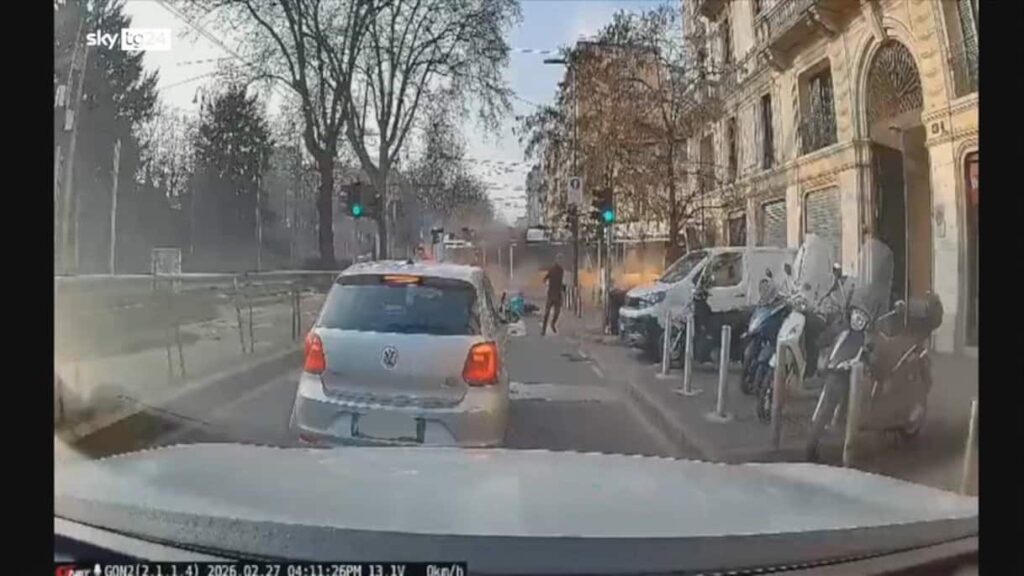 Accident de Tram à Milan : l'automobile sous enquête, perquisitions et analyses de la boîte noire