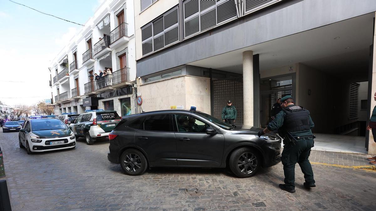 Arrivée au tribunal : Huées et insultes pour les suspects dans l'affaire Francisca Cadenas