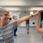 Des cours de danse pour soulager le mal de dos, une étude en Dorset révèle !