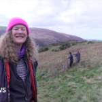 Des villageois de Ceredigion plantent 50 000 arbres pour protéger leurs foyers des inondations