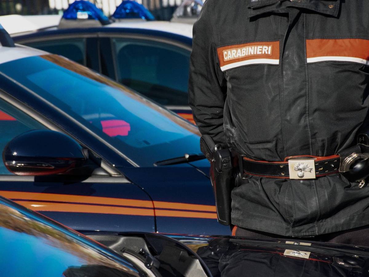 Horreur à Lecce : une fillette de 8 ans agressée devant sa mère