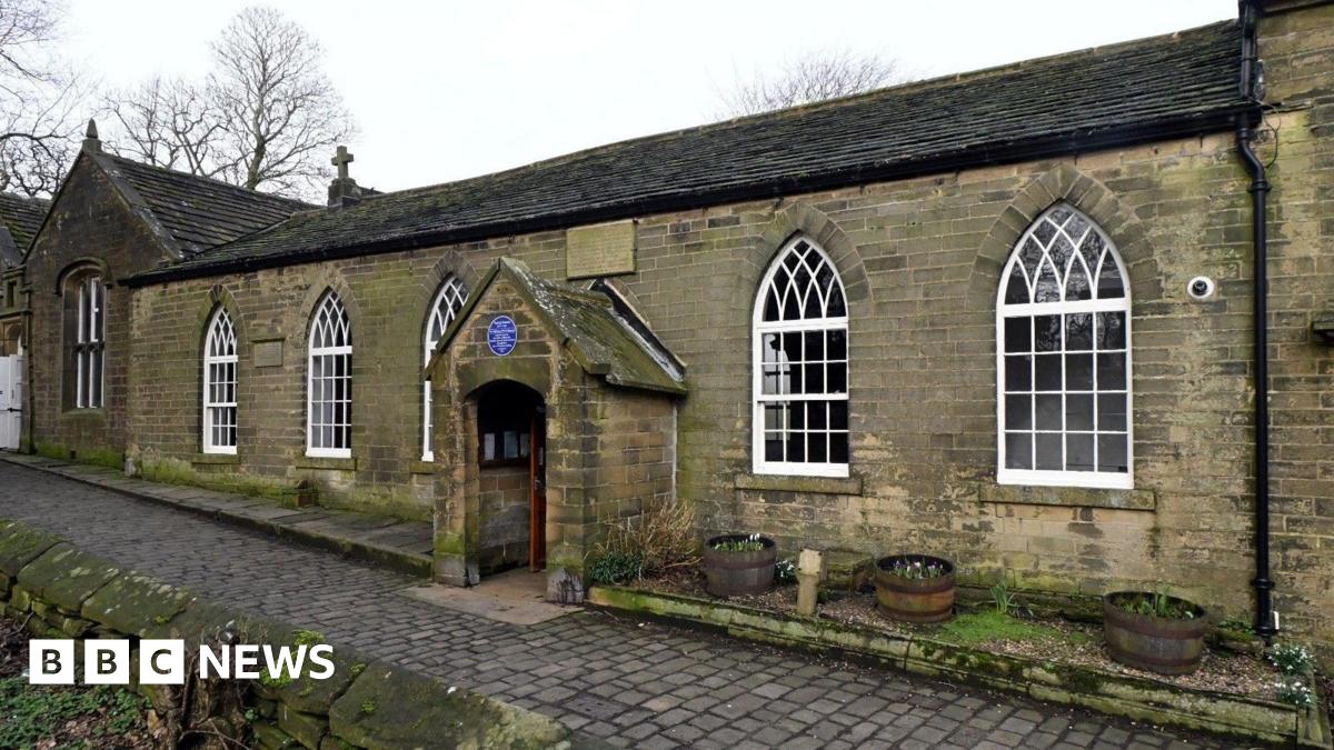 La salle de classe des Brontë à Haworth accueillera des événements malgré les plaintes