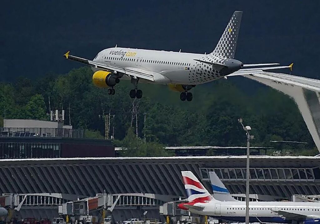 L'aéroport de Loiu proposera 67 destinations cet été, mais redoute l'Iran