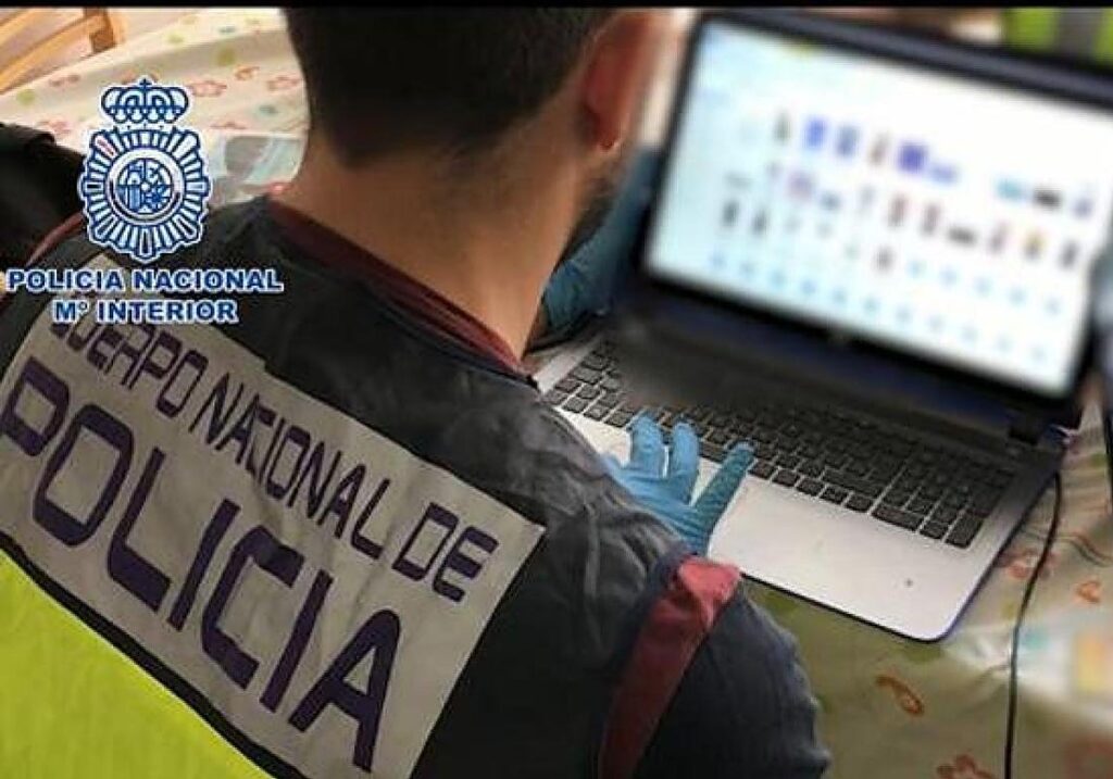 Les abus d'un jeune sur son cousin à Málaga révélés après le partage de fichiers pédopornographiques