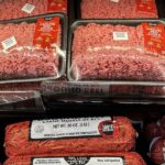 Les hommes de la Génération Z optent pour le « kibble » pour maximiser leur protéine à petit prix