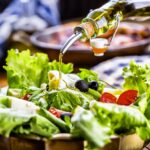 Meilleure alimentation pour le cœur : faible en glucides ou en matières grasses ?