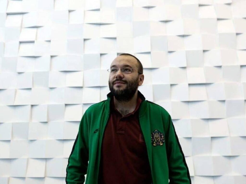 Naples : Sang et mystères dans "Un jour comme ça" - Le roman qui plonge dans les années les plus sombres