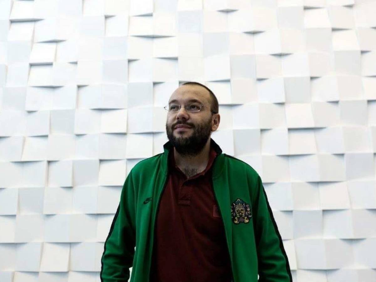 Naples : Sang et mystères dans "Un jour comme ça" - Le roman qui plonge dans les années les plus sombres