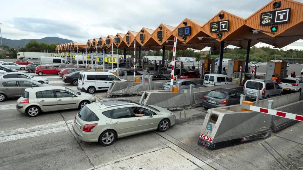 Nouvelle aire de service ultrarapide sur l'AP-7 remplaçant le péage de La Roca del Vallès