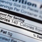 Peut-on vraiment faire confiance aux calories indiquées sur les étiquettes des aliments ? Découvrez l'avis des nutritionnistes.
