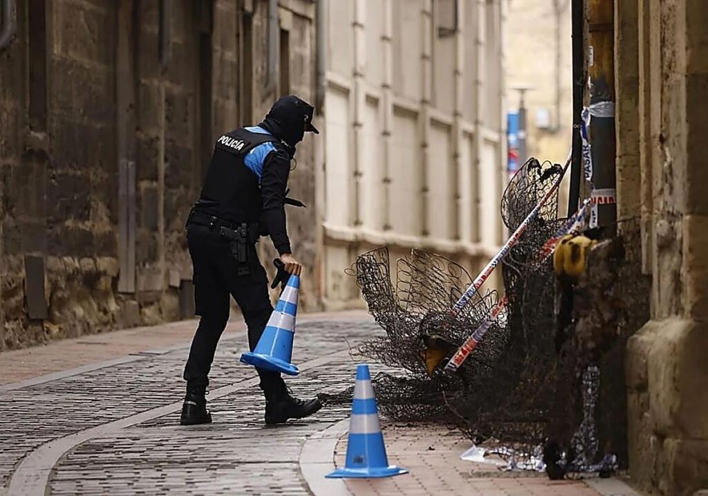 Sospecte du feu de Miranda se livre, trois femmes tuées
