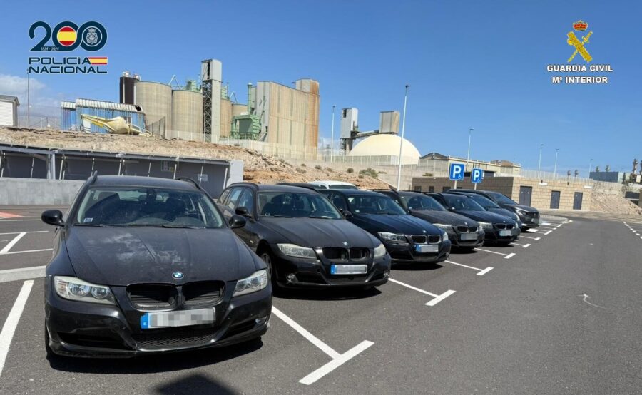 Trafiquants de faux documents démantelés à Tenerife : une affaire de voitures de luxe !