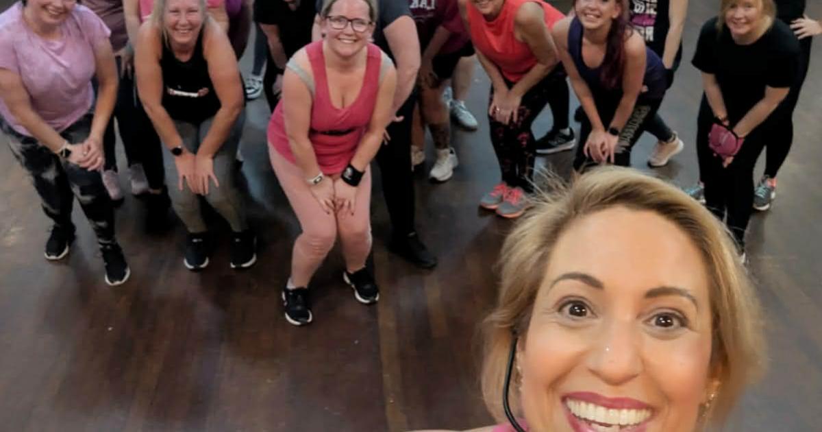 Une femme de West Cumbria lance un programme d'« exercice masqué »