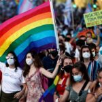 Violence anti-trans : Deux femmes jugées pour avoir agressé un adolescent trans en le menaçant de mort