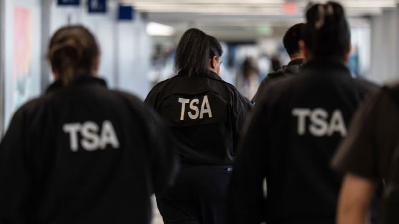 Voyageurs aux États-Unis : un autre week-end mouvementé face à l'incertitude des paiements TSA