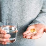 4 Suppléments pour la Longévité à Adopter et 4 à Éviter Absolument