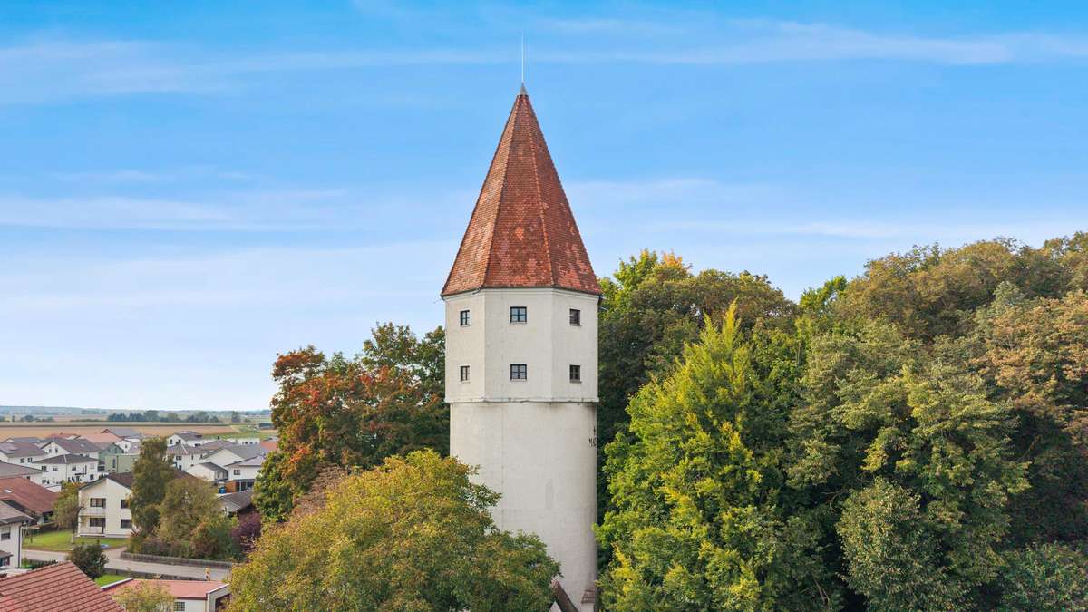 Vente d'un majestueux ancien château d'eau à Bayerns !