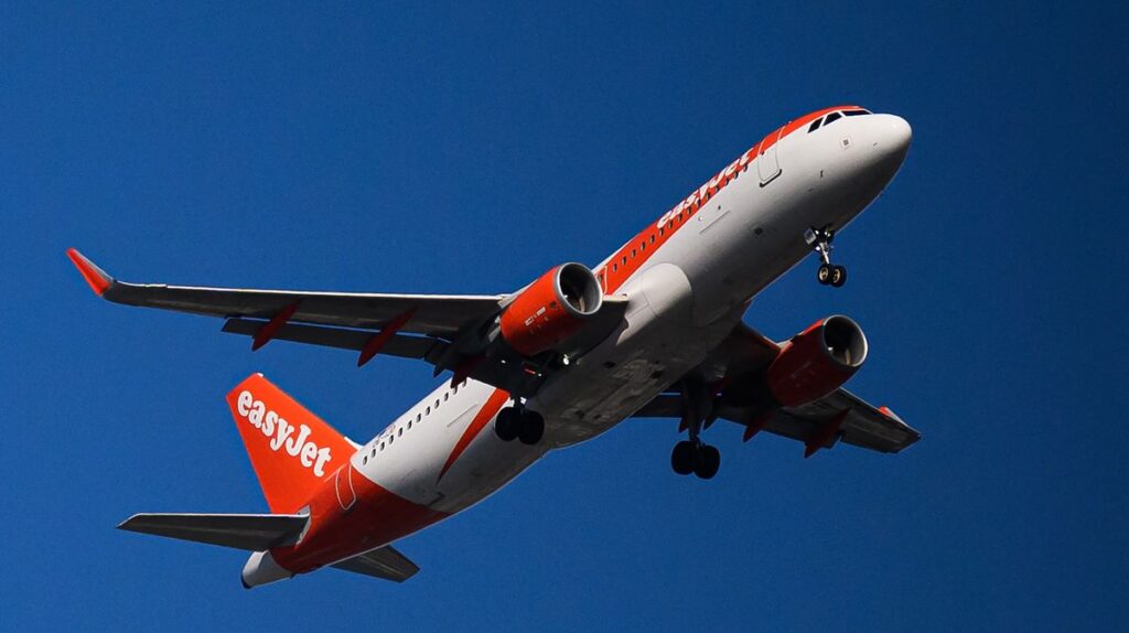 Vol EasyJet détourné vers Londres à cause d'un problème de santé en plein vol