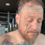 Jelly Roll admet avoir repris du poids sans se peser