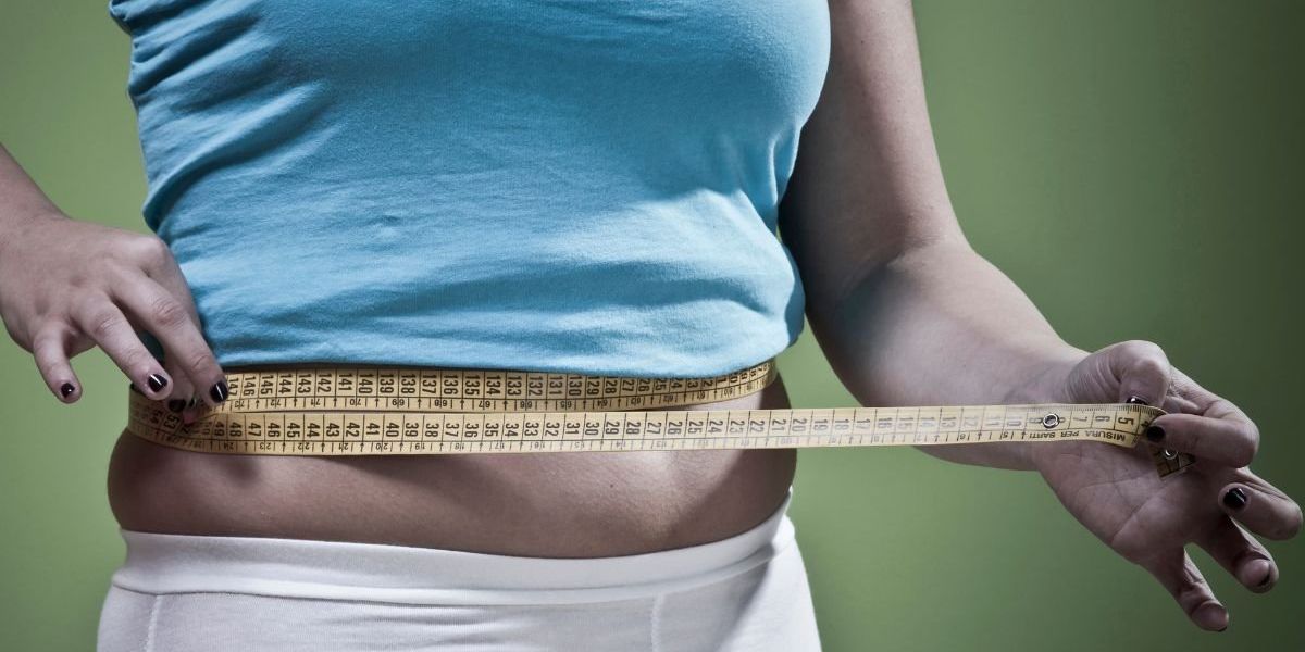Des scientifiques alertent : un ingrédient caché dans nos aliments quotidiens boosterait la prise de graisse !