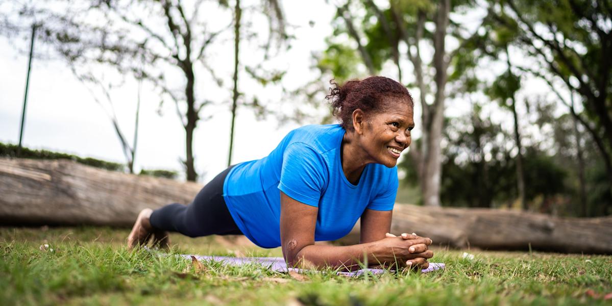 Meilleures exercices de renforcement musculaire pour les femmes de plus de 50 ans