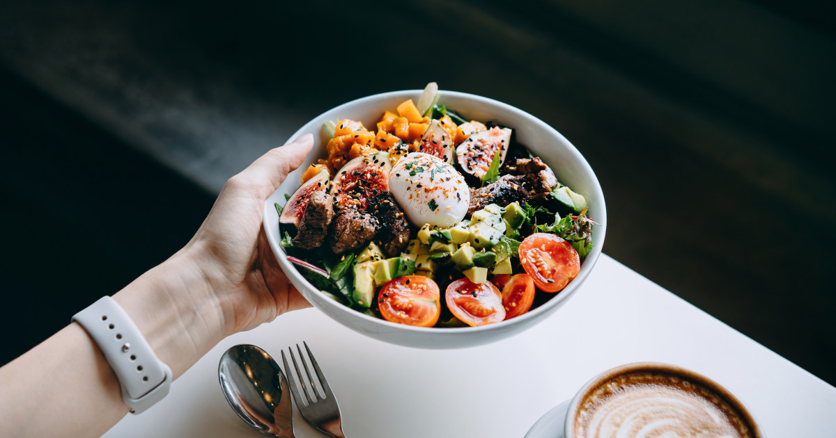 5 Aliments qui Boostent le Collagène Mieux que les Suppléments, selon un Dermatologue