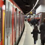 Accident de S-Bahn : Adolescent heurte un train et est traîné