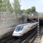 Avarie majeure sur l'AVE Madrid-Séville : des centaines de passagers bloqués en pleine Mancha