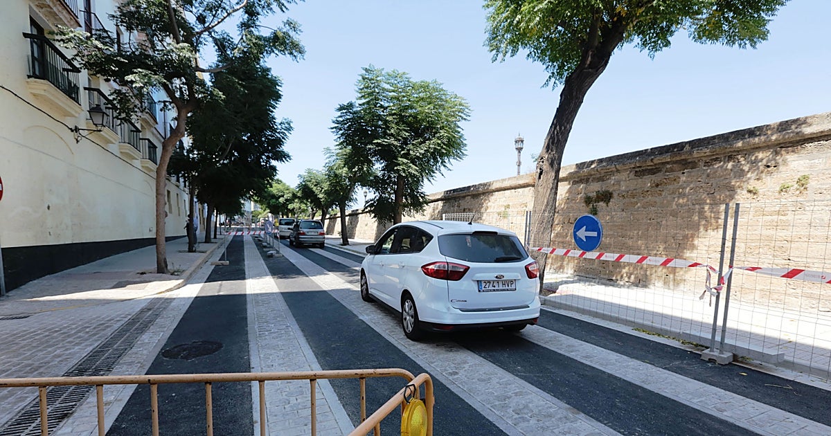 Cádiz ferme la rue Honduras au trafic pendant un mois et perturbe la circulation autour du centre historique