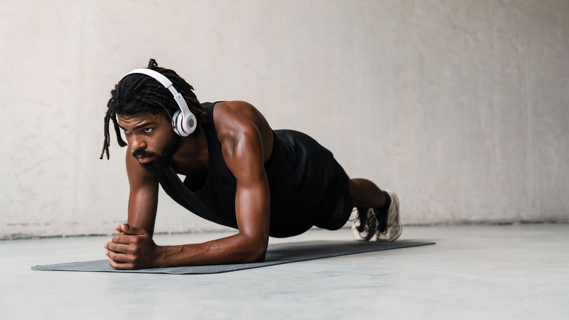 Le corps scié : une alternative sûre aux crunchs qui stimule davantage les muscles !
