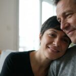 Pourquoi l'absence de disputes peut être le signe alarmant d'un couple en difficulté, selon une psy