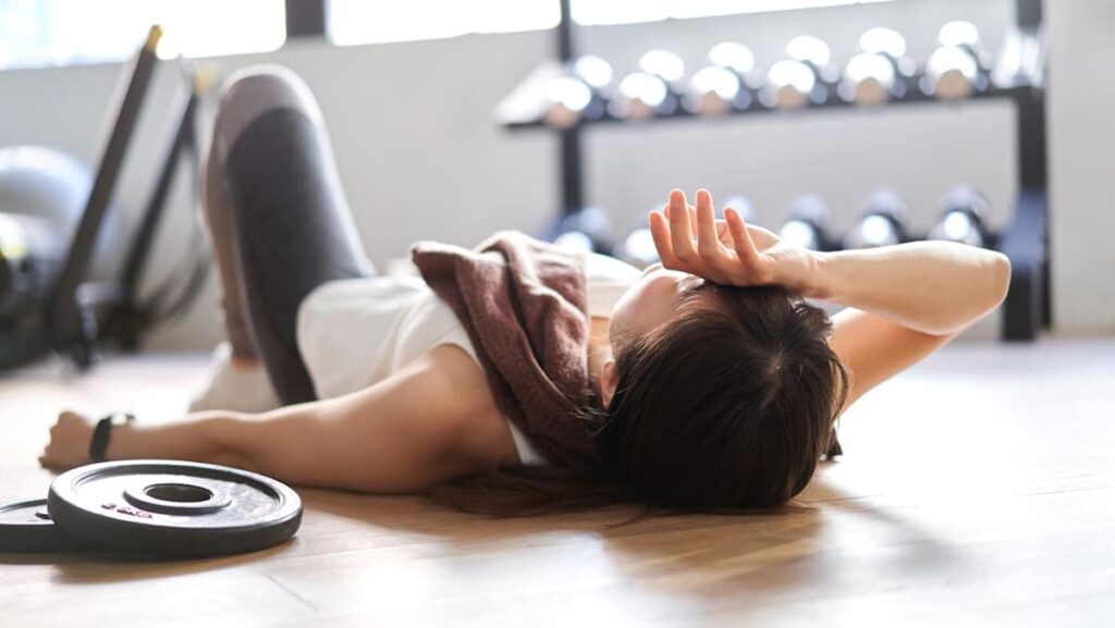Trop malade pour s'entraîner : quand faut-il se reposer ?