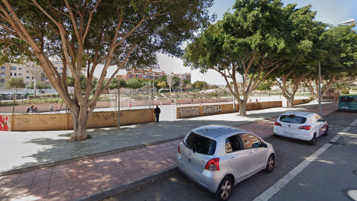 Un enfant de 13 ans poignardé en jouant au foot à Villablanca