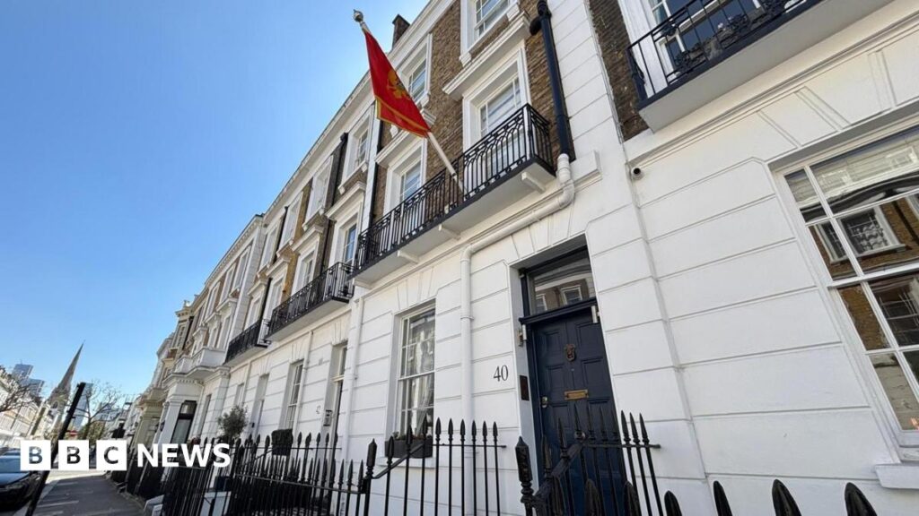 Une ambassade du Monténégro s'invite dans une maison !