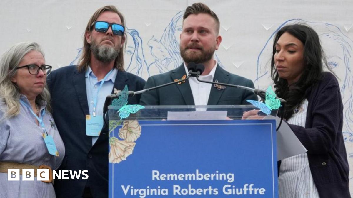 Veillée anniversaire de la famille Giuffre avant la visite du roi aux États-Unis