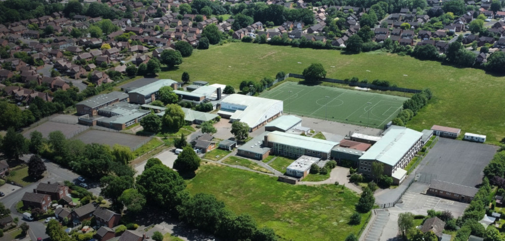 Vente officielle de l'ancien site de l'école Kenilworth !