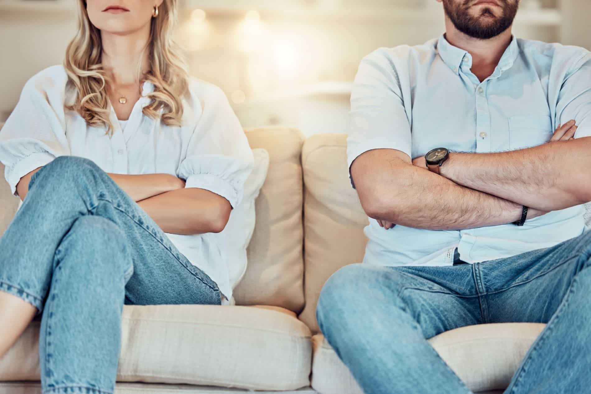 Amour résistant : comment l'orgueil défie les couples après une tempête émotionnelle