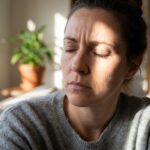Cinq indices surprenants que votre cerveau envoie pour signaler une fatigue méconnue plutôt qu'une simple paresse